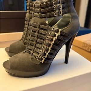 Calvin Klein Gray Sandals with Sleek Design